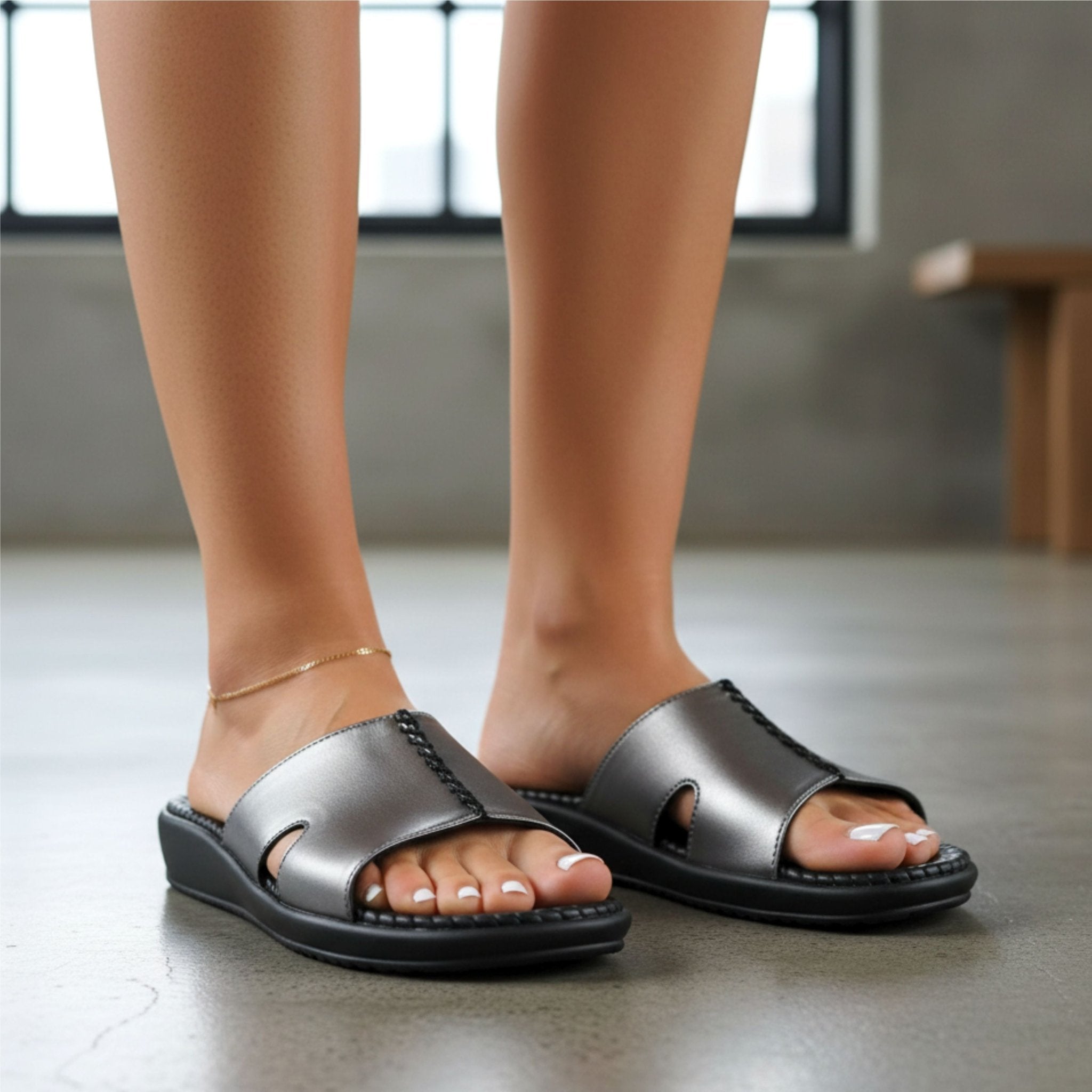 9200 - 3 CEYO TURKISH SANDAL - HadiShop.Ae